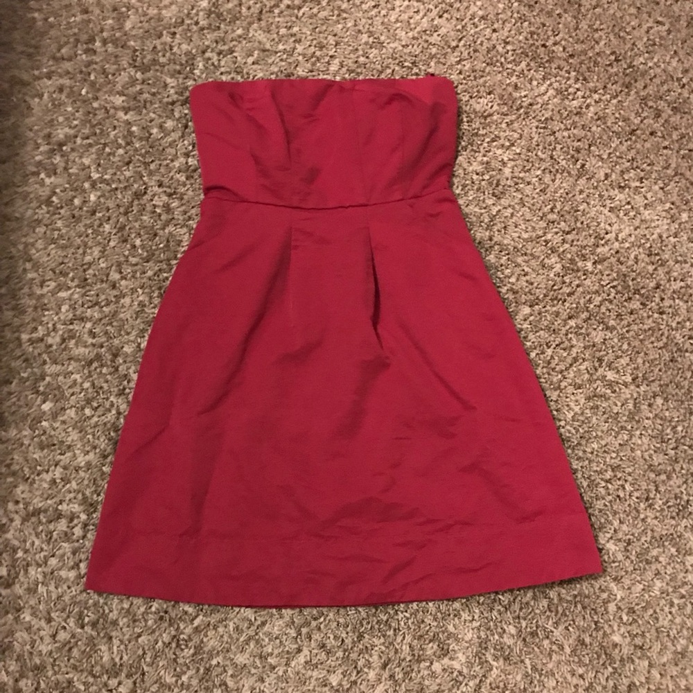 BURGUNDY Mini dress 🌸 strap less